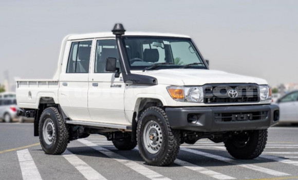 Buy Used Toyota Land Cruiser White Car in Cap-Haitien in Nord Buy Used Toyota Land Cruiser White Car in Cap-Haitien in Nord