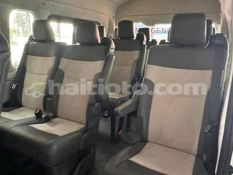 Big with watermark toyota hiace ouest port au prince 4106