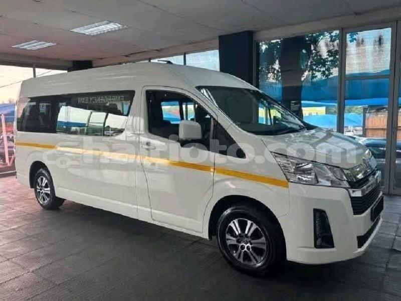 Big with watermark toyota hiace ouest port au prince 4107