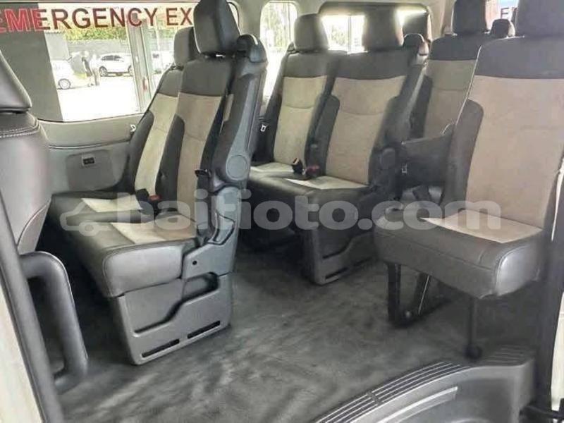 Big with watermark toyota hiace ouest port au prince 4107