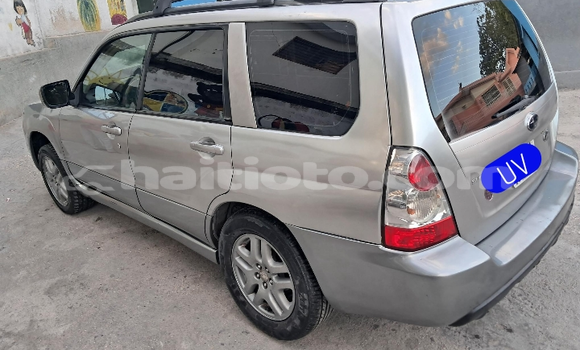 Acheter Occasion Voiture Subaru Forester Gris à Petionville, Ouest Acheter Occasion Voiture Subaru Forester Gris à Petionville, Ouest