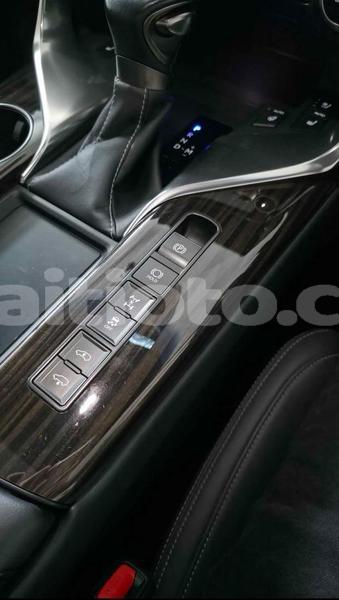 Big with watermark lexus lx ouest carrefour 4117