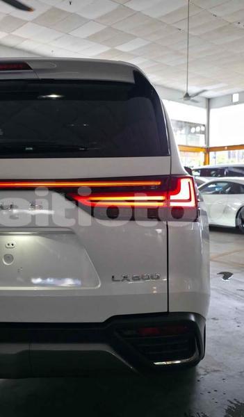 Big with watermark lexus lx ouest carrefour 4117