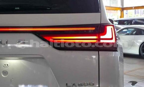 Buy Used Lexus LX White Car in Carrefour in Ouest Buy Used Lexus LX White Car in Carrefour in Ouest