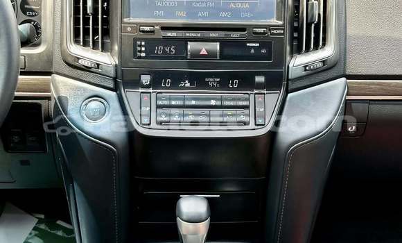 Acheter Occasion Voiture Toyota Land Cruiser Blanc à Gonaives, Artibonite Acheter Occasion Voiture Toyota Land Cruiser Blanc à Gonaives, Artibonite