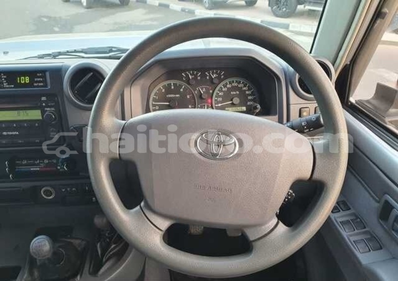 Big with watermark toyota land cruiser nord cap haitien 4120