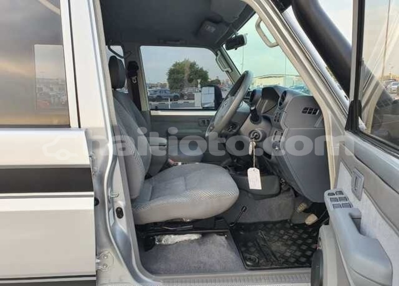 Big with watermark toyota land cruiser nord cap haitien 4120