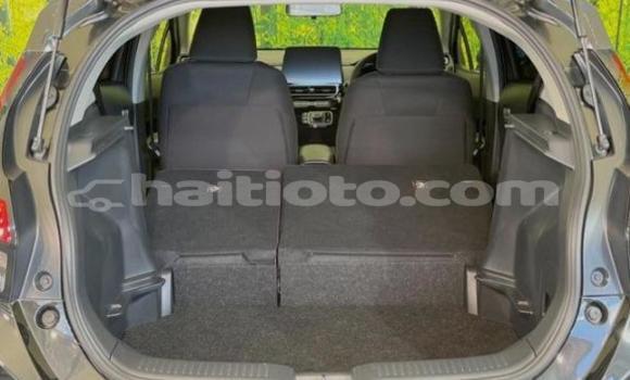 Buy Used Toyota Aqua Silver Car in Port-au-Prince in Ouest Buy Used Toyota Aqua Silver Car in Port-au-Prince in Ouest
