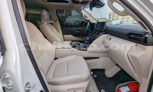 Buy Used Toyota Land Cruiser White Car in Cap-Haitien in Nord Buy Used Toyota Land Cruiser White Car in Cap-Haitien in Nord