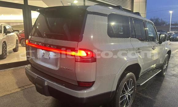 Buy Used Lexus GX White Car in Port-au-Prince in Ouest Buy Used Lexus GX White Car in Port-au-Prince in Ouest