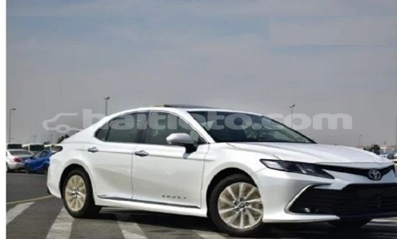 Buy Used Toyota Camry White Car in Cap-Haitien in Nord Buy Used Toyota Camry White Car in Cap-Haitien in Nord