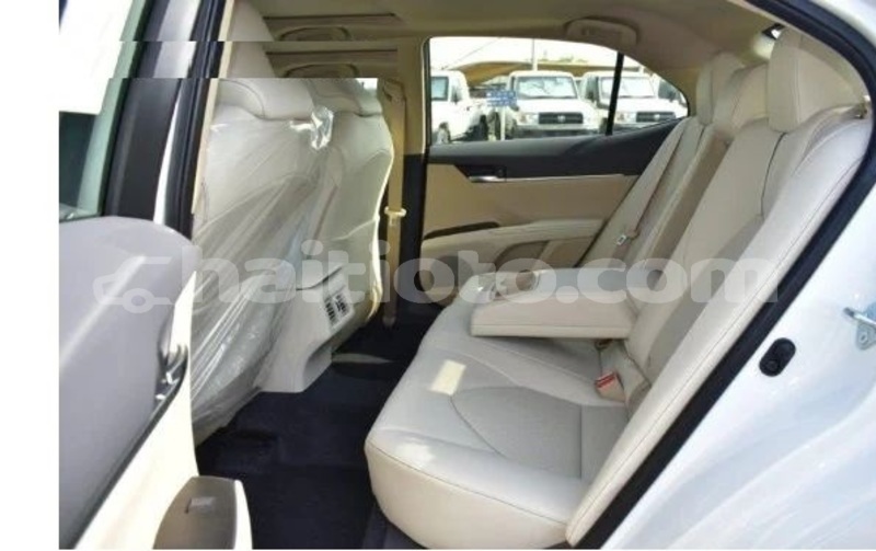 Big with watermark toyota camry nord cap haitien 4130