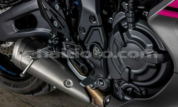 Buy Used Yamaha YZF Black Bike in Port-au-Prince in Ouest Buy Used Yamaha YZF Black Bike in Port-au-Prince in Ouest