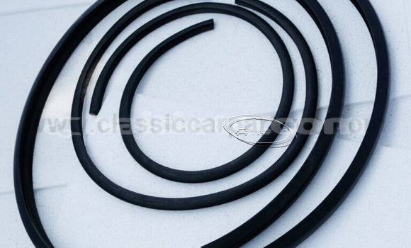 Buy New Mercedes-Benz 300CD Other Car in Mirebalais in Centre Buy New Mercedes-Benz 300CD Other Car in Mirebalais in Centre