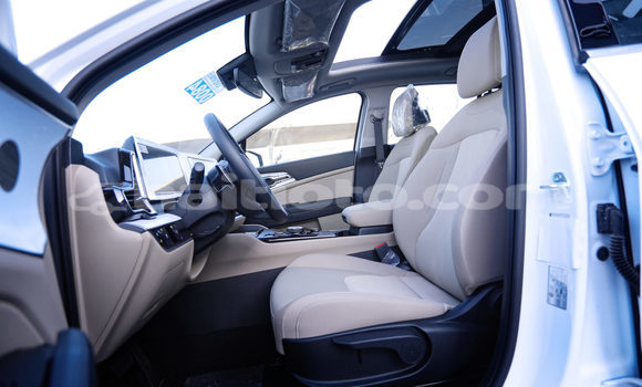 Buy Used Kia Sportage White Car in Cap-Haitien in Nord Buy Used Kia Sportage White Car in Cap-Haitien in Nord