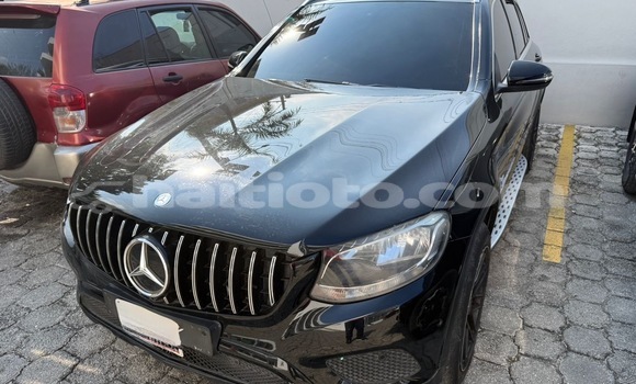 Buy New Mercedes Viano Black Car in Port-au-Prince in Ouest Buy New Mercedes Viano Black Car in Port-au-Prince in Ouest