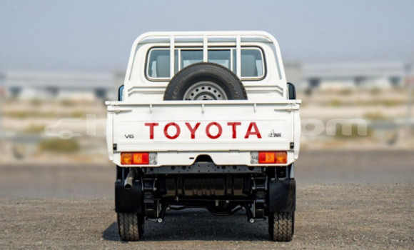 Buy Used Toyota Land Cruiser White Car in Cap-Haitien in Nord Buy Used Toyota Land Cruiser White Car in Cap-Haitien in Nord