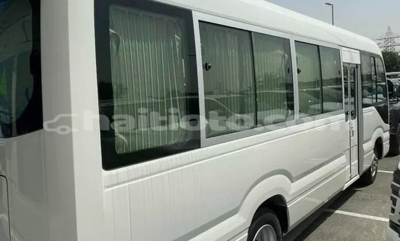 Buy Used Toyota Coaster White Car in Cap-Haitien in Nord Buy Used Toyota Coaster White Car in Cap-Haitien in Nord