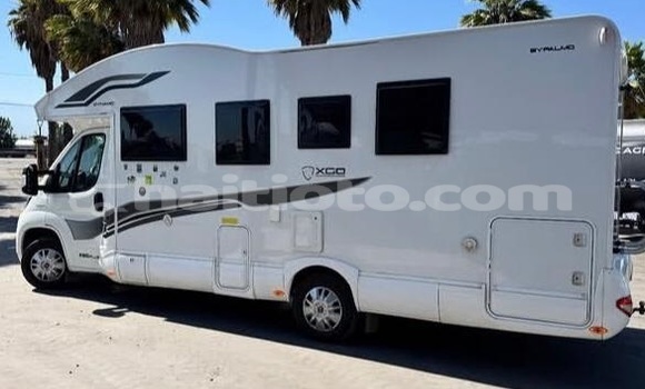 Buy Used Fiat 900T White Car in Cap-Haitien in Nord Buy Used Fiat 900T White Car in Cap-Haitien in Nord