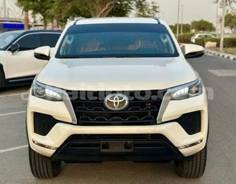 Big with watermark toyota fortuner nord cap haitien 4159