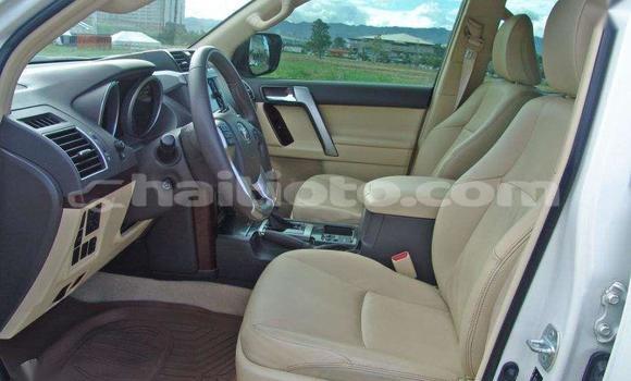 Acheter Occasion Voiture Toyota Land Cruiser Prado Blanc à Saint-Marc, Artibonite Acheter Occasion Voiture Toyota Land Cruiser Prado Blanc à Saint-Marc, Artibonite