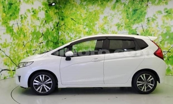 Acheter Occasion Voiture Honda FIT Blanc à Cap-Haitien, Nord Acheter Occasion Voiture Honda FIT Blanc à Cap-Haitien, Nord