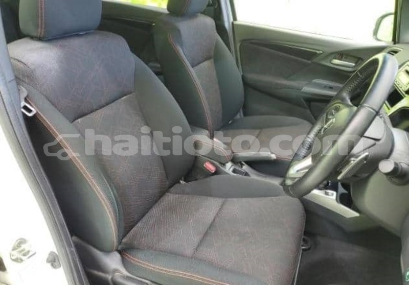 Big with watermark honda fit nord cap haitien 4172