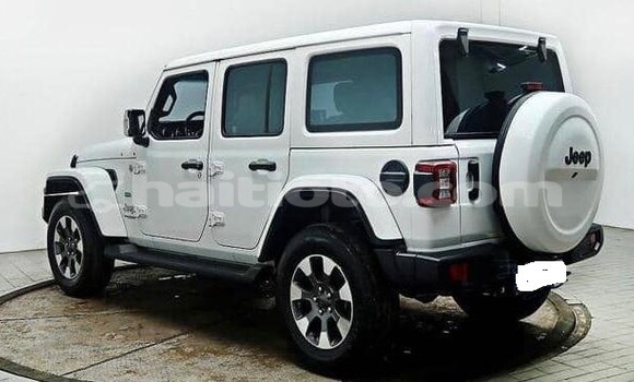 Acheter Occasion Voiture Jeep Wrangler Blanc à Cap-Haitien, Nord Acheter Occasion Voiture Jeep Wrangler Blanc à Cap-Haitien, Nord
