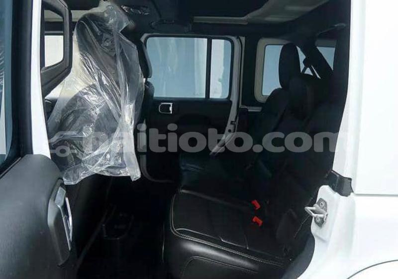Big with watermark jeep wrangler nord cap haitien 4189
