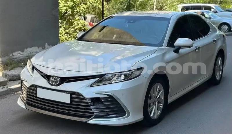 Big with watermark toyota camry nord cap haitien 4190