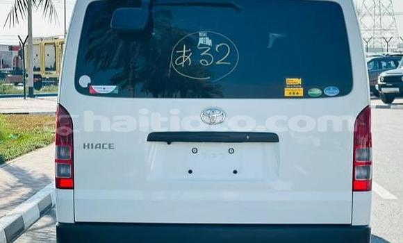 Acheter Occasion Voiture Toyota Hiace Blanc à Cap-Haitien, Nord Acheter Occasion Voiture Toyota Hiace Blanc à Cap-Haitien, Nord