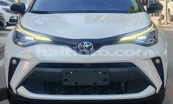 Acheter Occasion Voiture Toyota C-HR Blanc à Cap-Haitien, Nord Acheter Occasion Voiture Toyota C-HR Blanc à Cap-Haitien, Nord