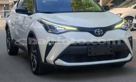 Acheter Occasion Voiture Toyota C-HR Blanc à Cap-Haitien, Nord Acheter Occasion Voiture Toyota C-HR Blanc à Cap-Haitien, Nord
