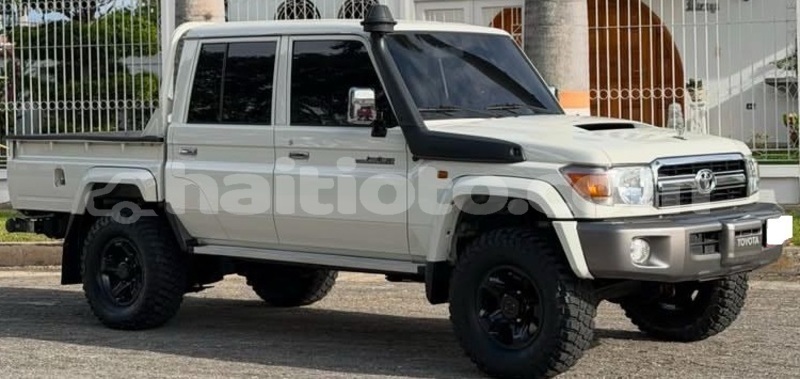 Big with watermark toyota land cruiser nord cap haitien 4204