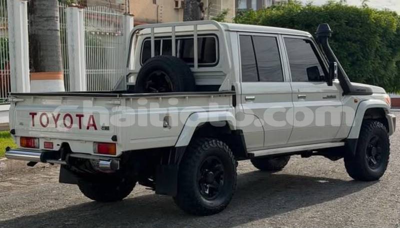 Big with watermark toyota land cruiser nord cap haitien 4204
