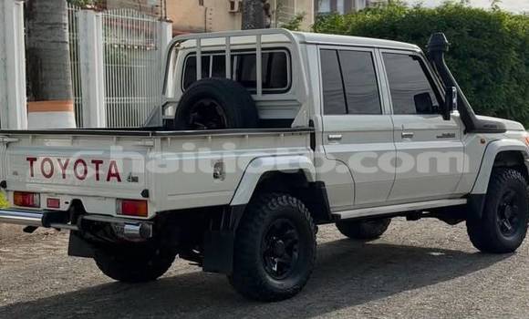 Acheter Occasion Voiture Toyota Land Cruiser Blanc à Cap-Haitien, Nord Acheter Occasion Voiture Toyota Land Cruiser Blanc à Cap-Haitien, Nord