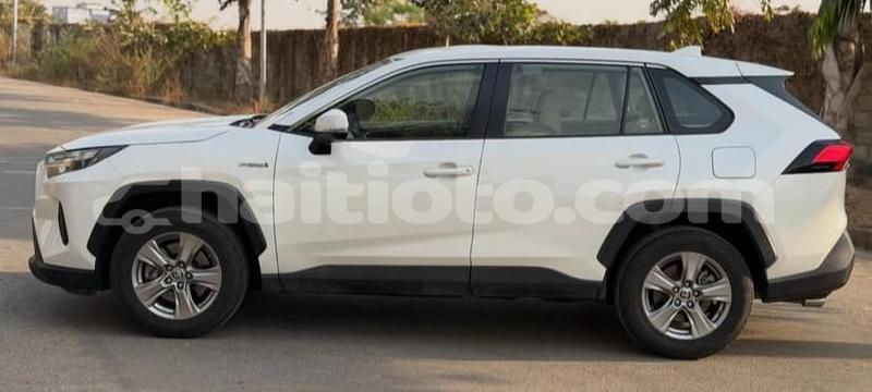 Big with watermark toyota rav4 nord cap haitien 4206