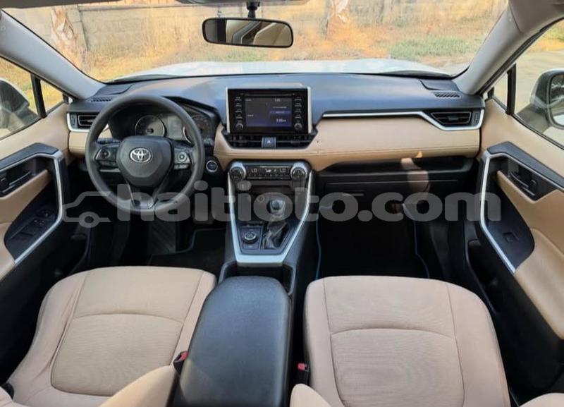 Big with watermark toyota rav4 nord cap haitien 4206