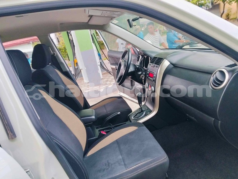 Big with watermark suzuki grand vitara ouest port au prince 4220