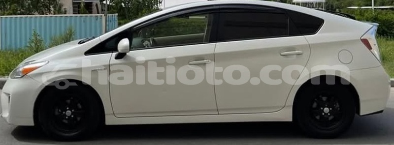 Big with watermark toyota prius nord cap haitien 4224