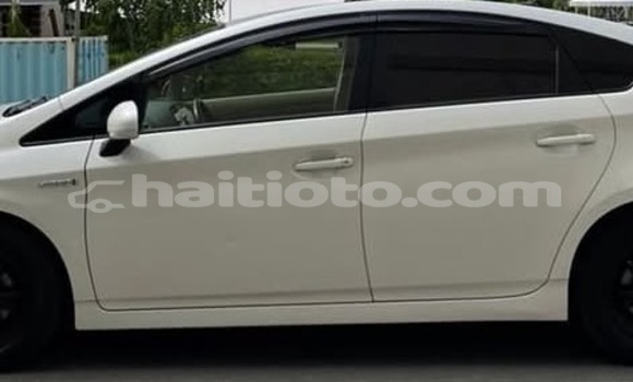 Acheter Occasion Voiture Toyota Prius Blanc à Cap-Haitien, Nord Acheter Occasion Voiture Toyota Prius Blanc à Cap-Haitien, Nord