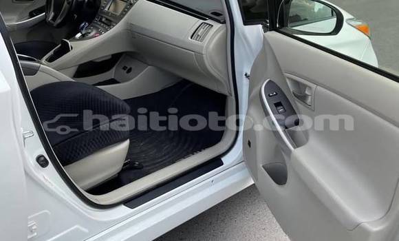 Acheter Occasion Voiture Toyota Prius Blanc à Cap-Haitien, Nord Acheter Occasion Voiture Toyota Prius Blanc à Cap-Haitien, Nord