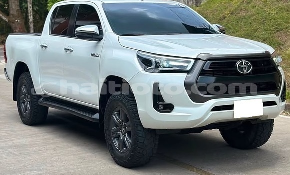 Acheter Occasion Voiture Toyota Hilux Blanc à Cap-Haitien, Nord Acheter Occasion Voiture Toyota Hilux Blanc à Cap-Haitien, Nord