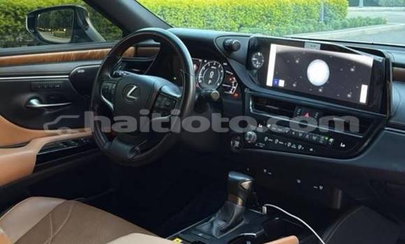 Buy Used Lexus ES White Car in Cap-Haitien in Nord Buy Used Lexus ES White Car in Cap-Haitien in Nord