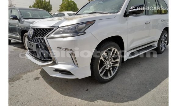 Acheter Import Voiture Lexus LX Blanc à Import - Dubai, Artibonite Acheter Import Voiture Lexus LX Blanc à Import - Dubai, Artibonite