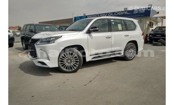 Acheter Import Voiture Lexus LX Blanc à Import - Dubai, Artibonite Acheter Import Voiture Lexus LX Blanc à Import - Dubai, Artibonite