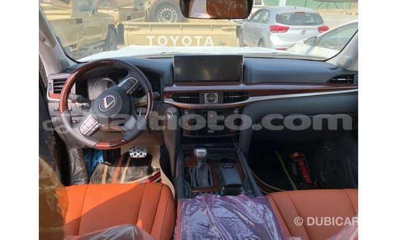 Acheter Import Voiture Lexus LX Blanc à Import - Dubai, Artibonite Acheter Import Voiture Lexus LX Blanc à Import - Dubai, Artibonite