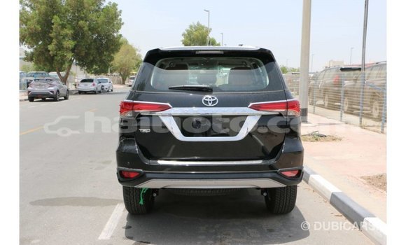 Acheter Import Voiture Toyota Fortuner Noir à Import - Dubai, Artibonite Acheter Import Voiture Toyota Fortuner Noir à Import - Dubai, Artibonite