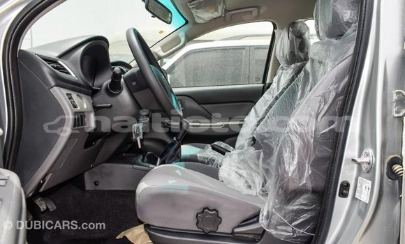 Acheter Import Voiture Mitsubishi L200 Autre à Import - Dubai, Artibonite Acheter Import Voiture Mitsubishi L200 Autre à Import - Dubai, Artibonite
