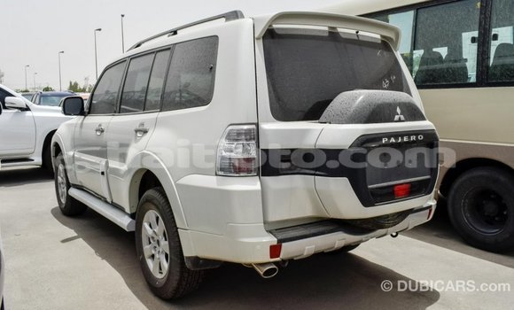 Acheter Import Voiture Mitsubishi Pajero Blanc à Import - Dubai, Artibonite Acheter Import Voiture Mitsubishi Pajero Blanc à Import - Dubai, Artibonite